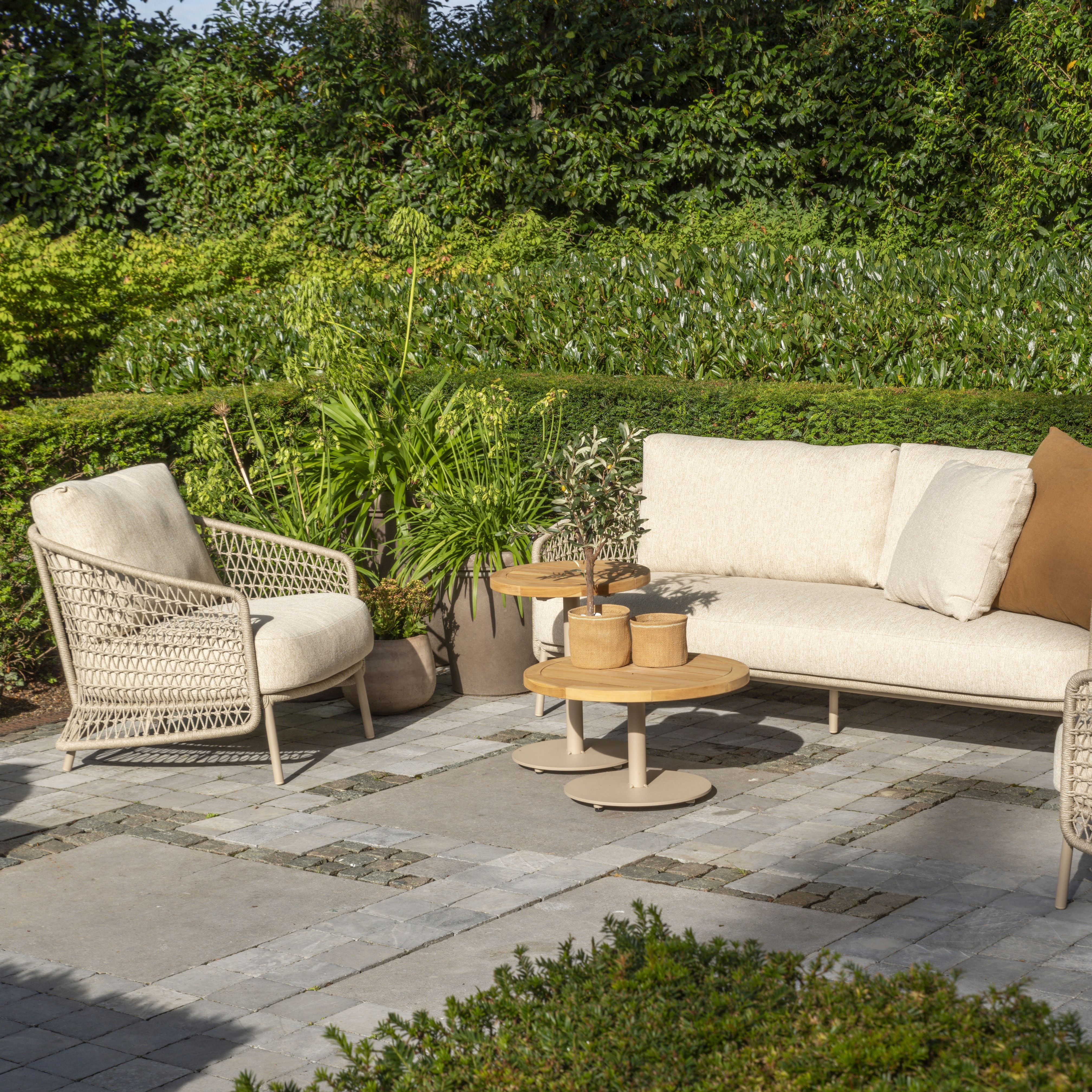 Loungeset Puccini | Tuinbank | 2x Loungestoel | Salontafels Volta
