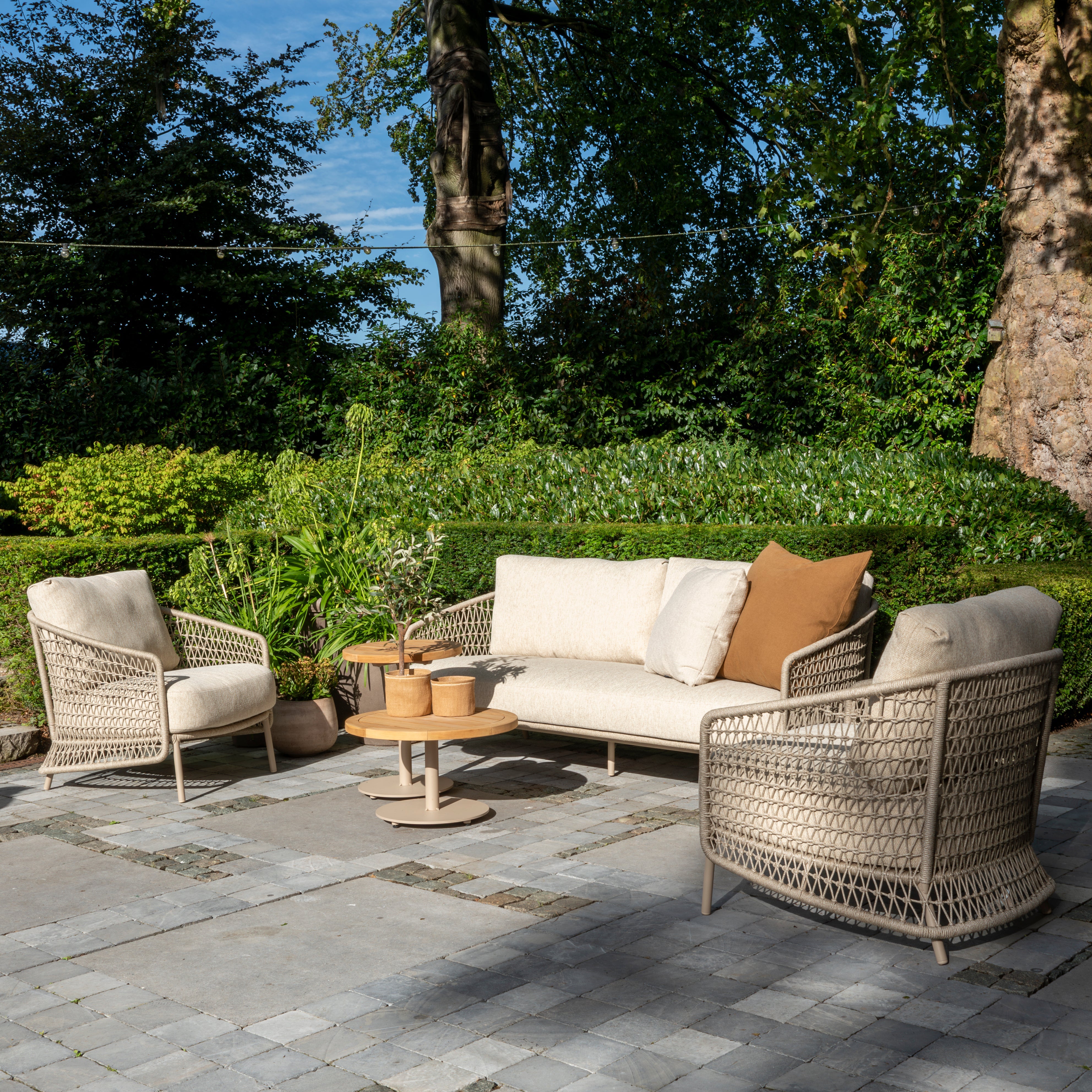 Loungeset Puccini | Tuinbank | 2x Loungestoel | Salontafels Volta