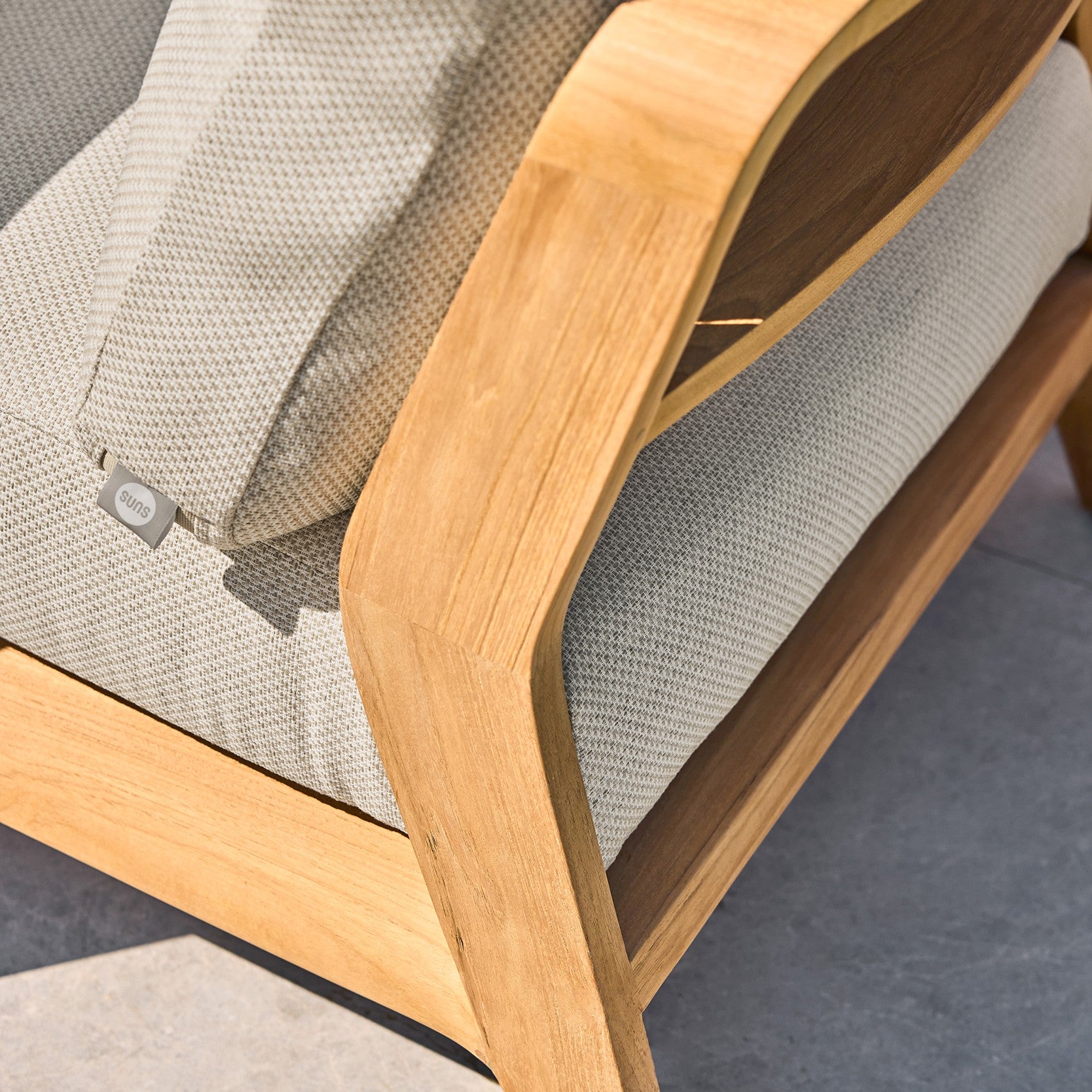 Low Dining Set Basta