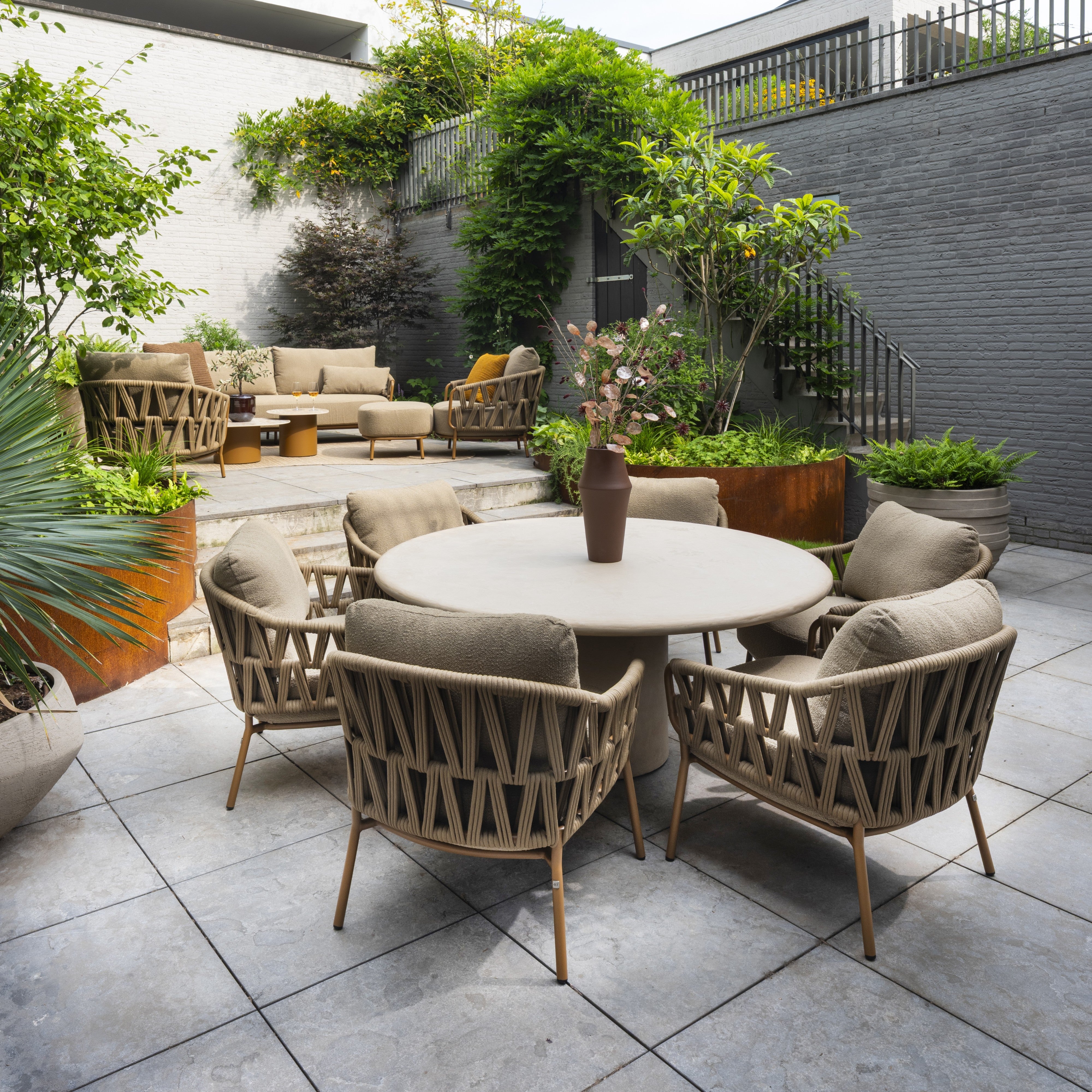 Low Dining Stoel Biarritz