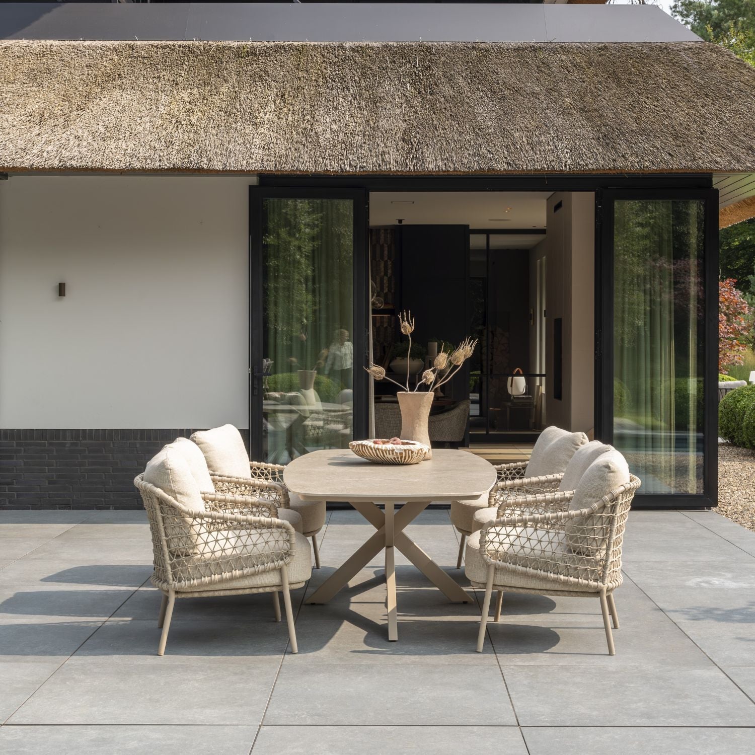 Low dining tafel Nevada Latte