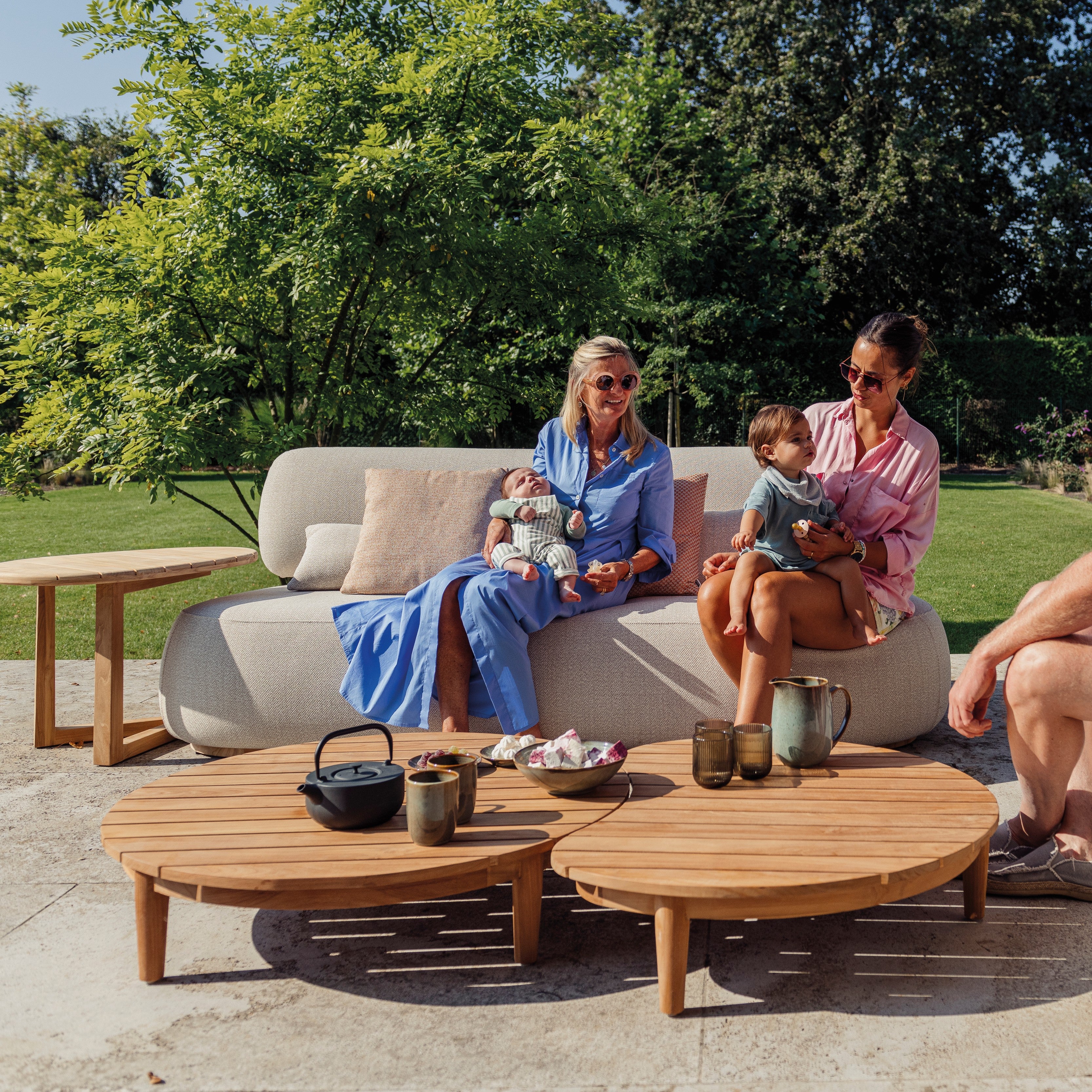 Salontafelset Santorini