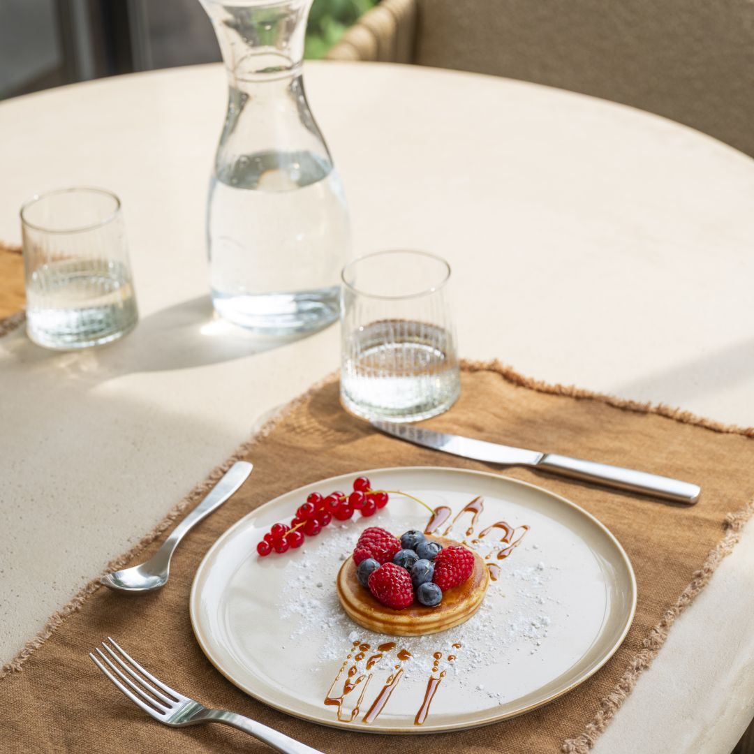 Tuinset Beverly Latte | Eettafel Hampton 300cm | 8x Eetstoel Beverly