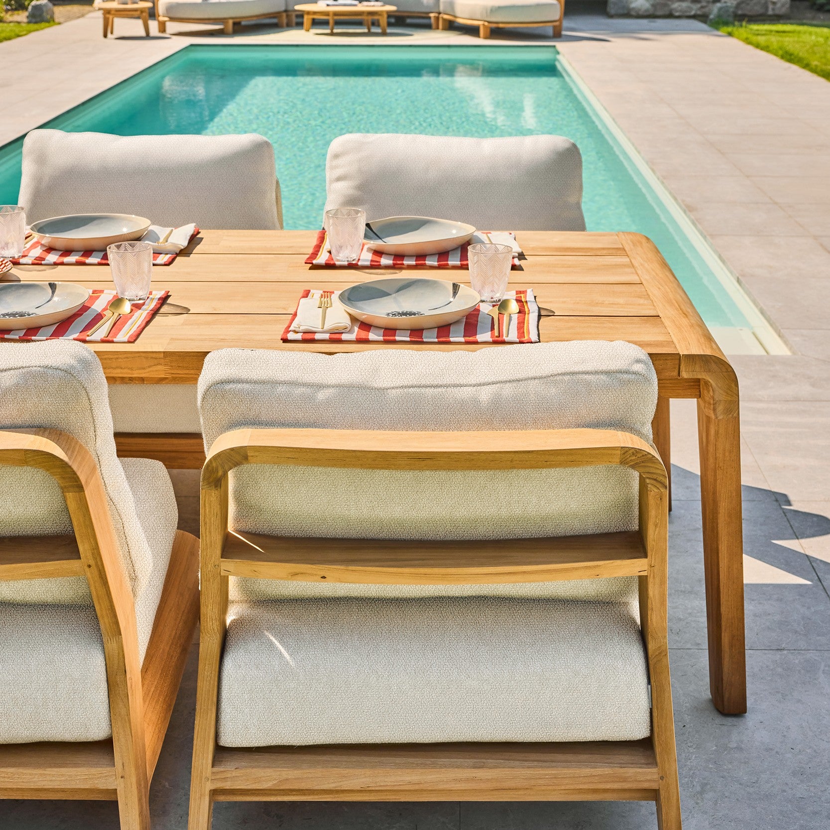 Low Dining Tafel Basta