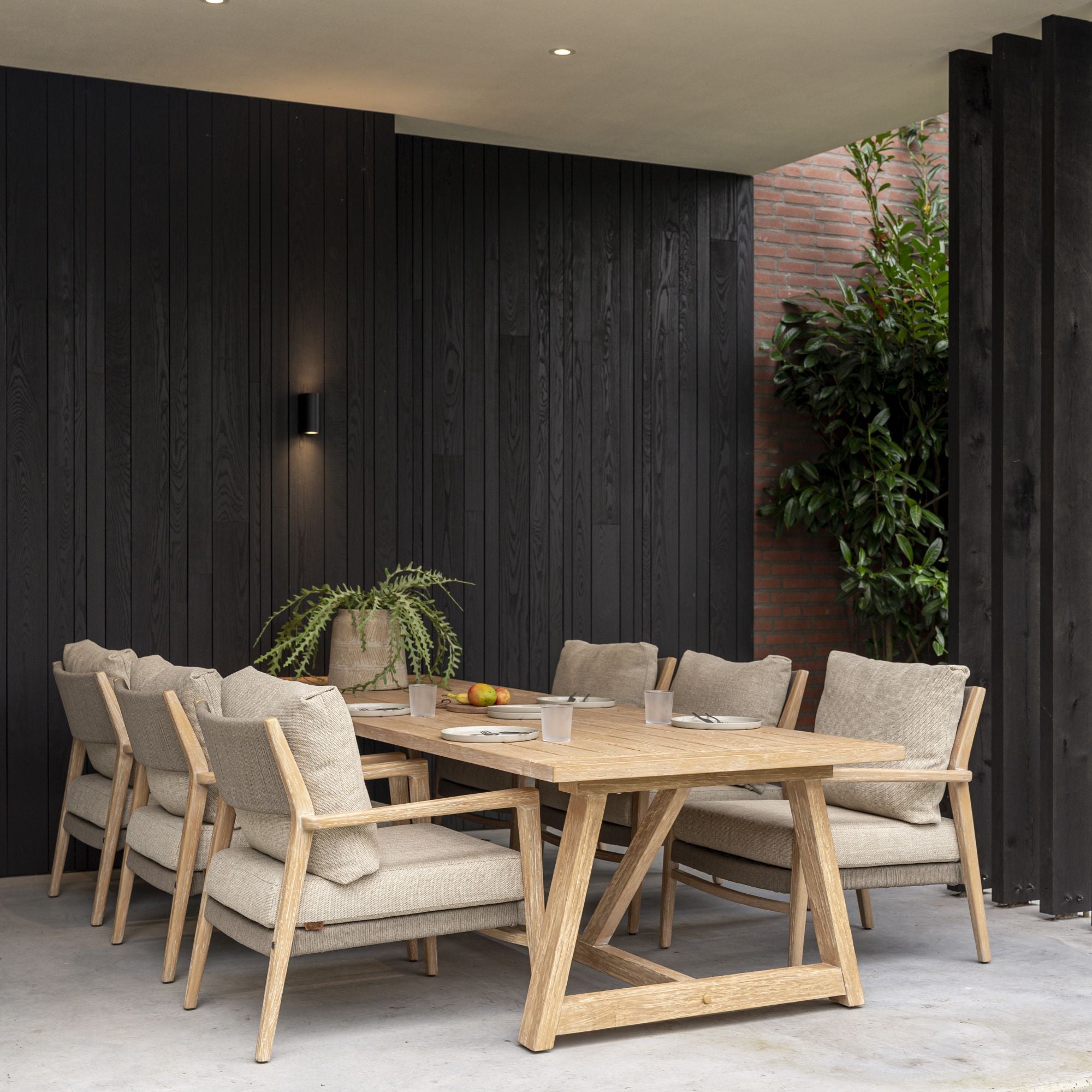 Low Dining Tafel Noah