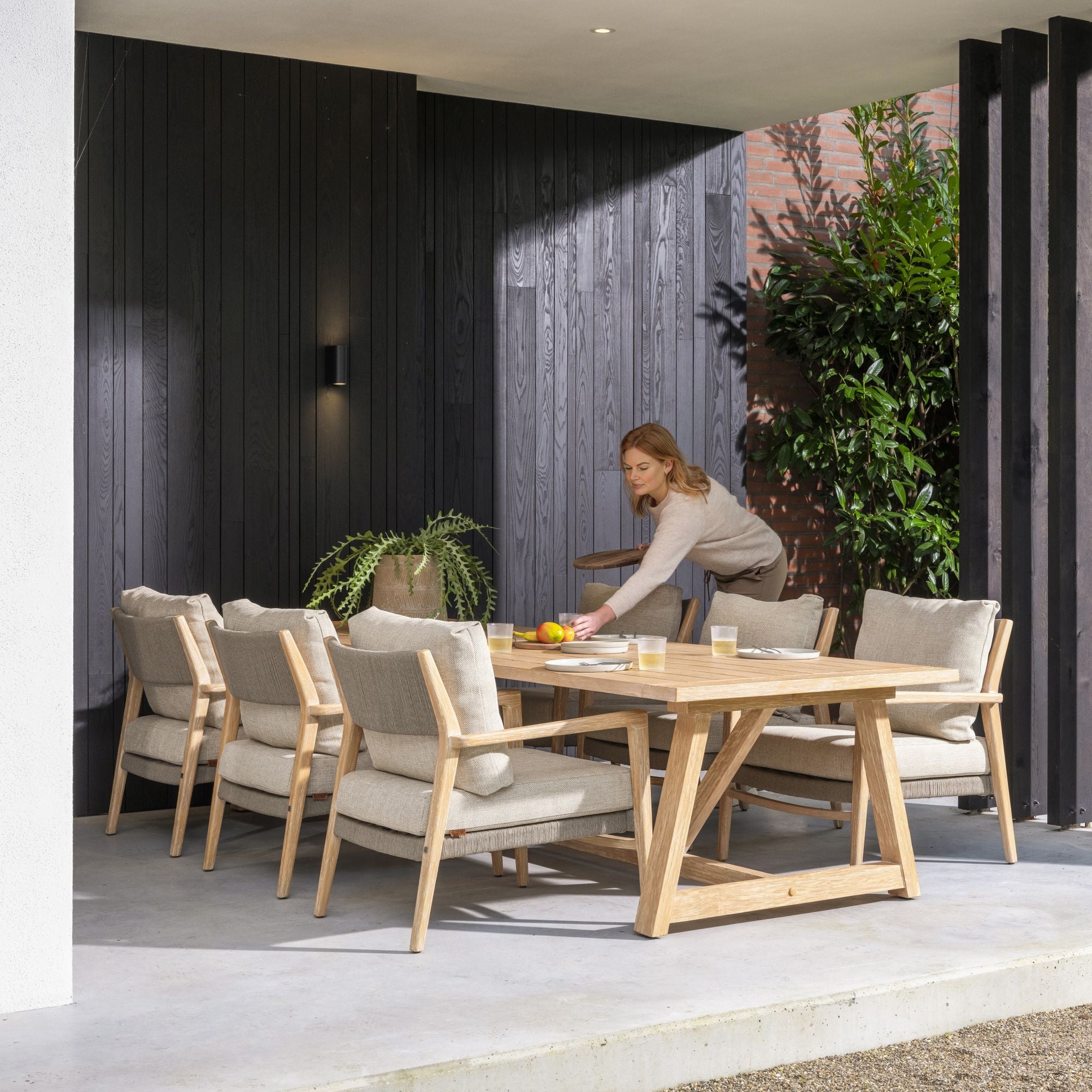 Low Dining Tafel Noah