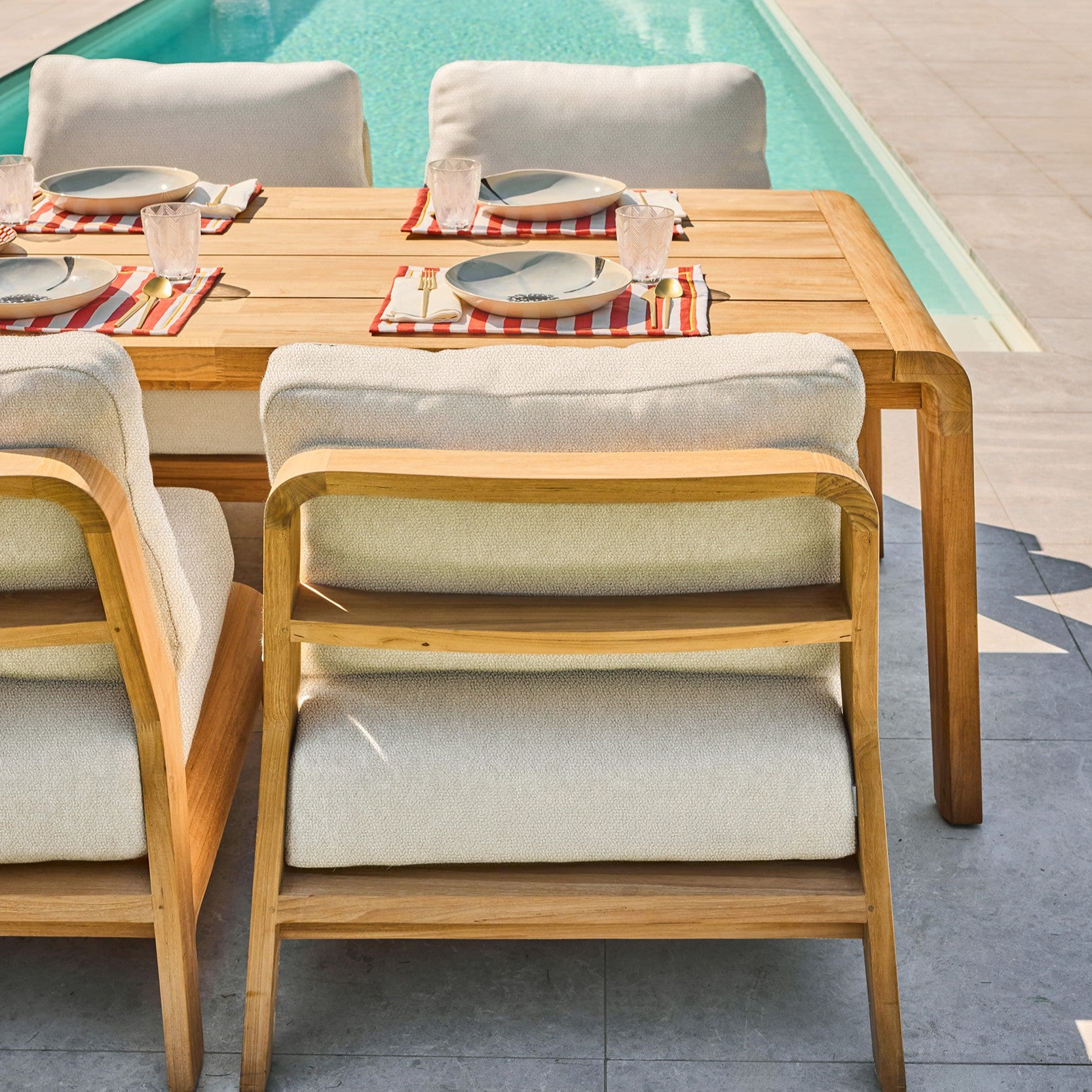 Low Dining Set Basta